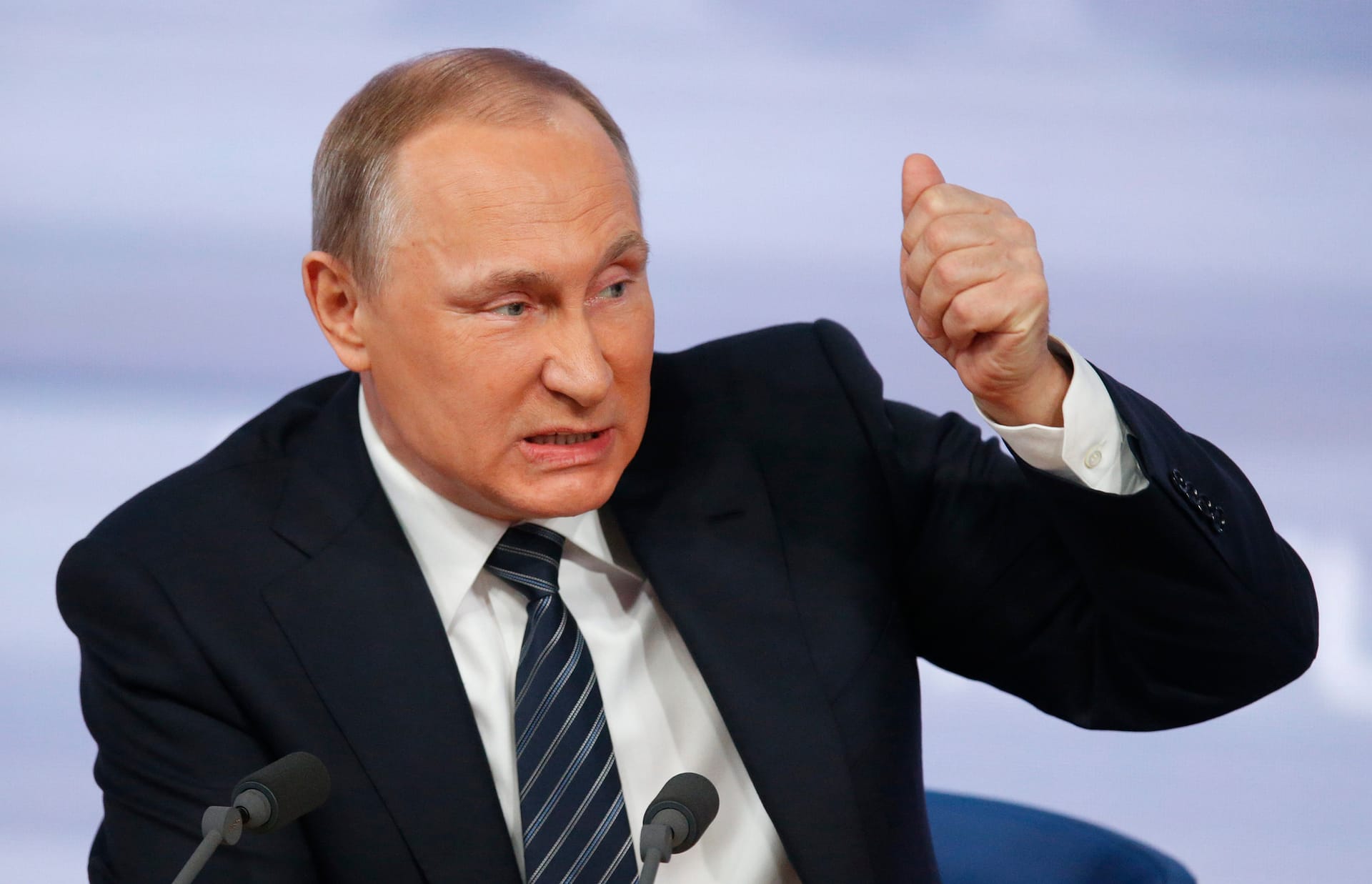  Liderul-rus-Vladimir-Putin-rămâne-neimpresionat-de-doleanțele-lui-Poroșenko